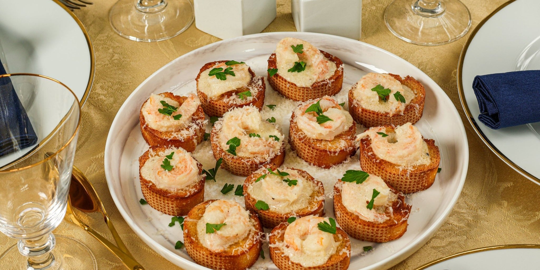 Shrimp Alfredo Crostinis